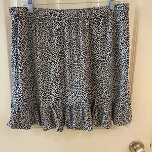 American Eagle short skirt in animal print